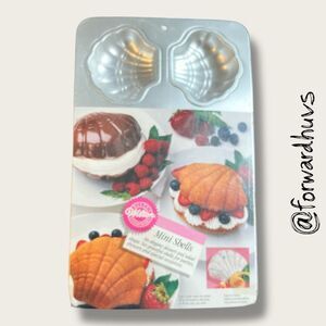 Wilton Mini Shells Mold – Vintage Bakeware – Dessert & Salad Shells